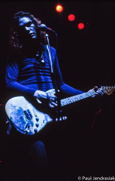 File:Billy Corgan 1991-11-20 (4).jpg